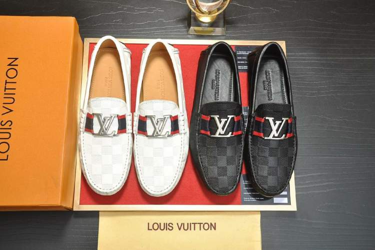 Picture of Louis Vuitton Shoes _SKULVsz38-44mnf0313011985